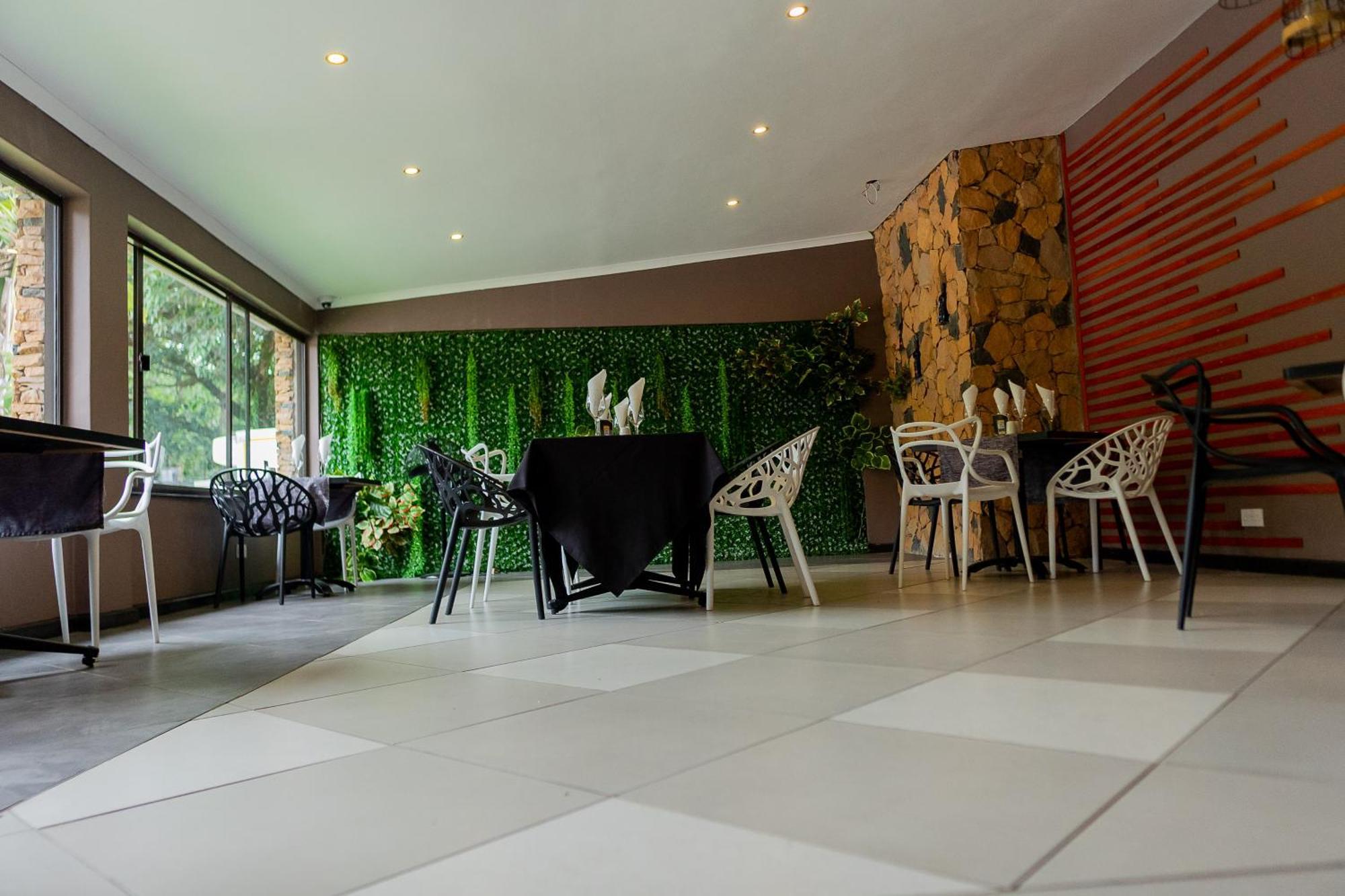 Casa Mia Lodge & Restaurant Blantyre Exterior photo